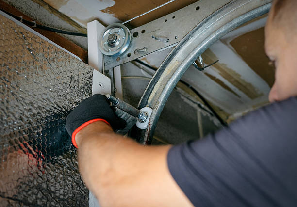 Affordable Garage Door Panel Replacement solutions in Grosse Pointe Farms, MI